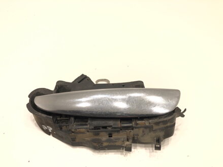 Kľučka vonkajšia pravá predná Fiat Croma Nadwozie Zamknięte / Kombi (194_) 2006 - 2011