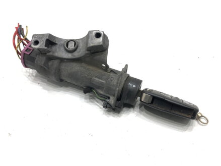 Spínacia skrinka Audi A4 B6 (8E2) 2000 - 2005 4B0905851C