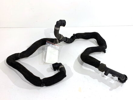 Potrubie vody Renault Megane IV Liftback (B9A/M/N_) 2015 - 2022 215013845R