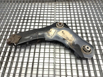 Rameno pravé predné Renault Megane III Grandtour (KZ0/1) 2008 - 2022