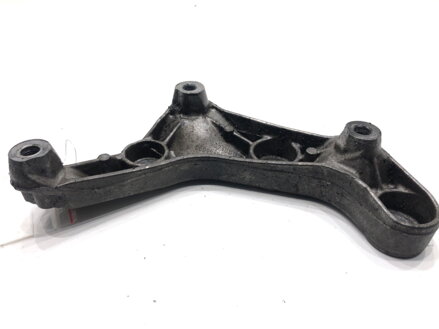 Držiak uchytenie reduktora Mercedes-benz Class GLK (X204) 2008 - 2015 A2720140295