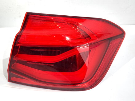 Svetlo pravé zadné BMW 3 (F30, F80) 2011 - 2018