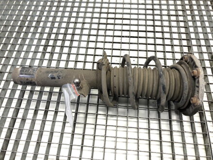 Tlmič pravý predný S pružinou BMW 3 (F30, F80) 2011 - 2018 6873804