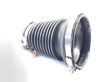 Vzduchové potrubie Opel Astra K (B16) 2015 - 2022 39161636