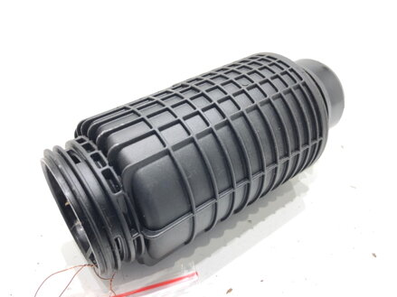 Vzduchové potrubie Opel Astra K (B16) 2015 - 2022 39030012