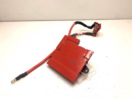 PÓL / svorka (BATÉRIE) plus BMW X6 (F16, F86) 2014 - 2019 9322055