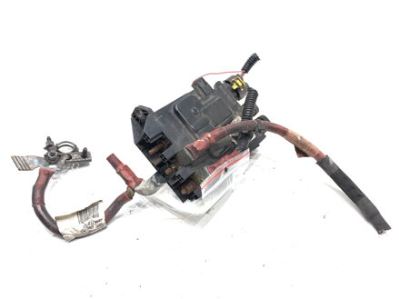 PÓL / svorka (BATÉRIE) plus Renault Trafic III Autobus (JG_) 2014 - 2022