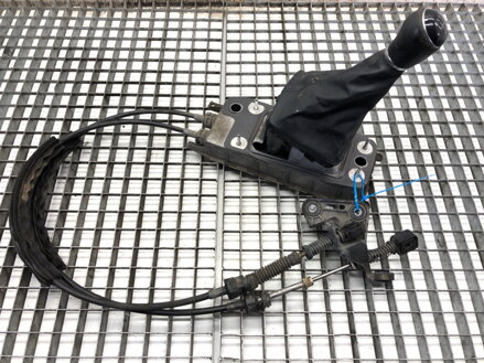 Riadiaca páka volič prevodovky VW Tiguan (5N_) 2007 - 2018 5N0711049T