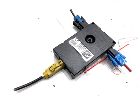 Zosilňovač anténny BMW 5 (G30, F90) 2016 - 2022 8703399