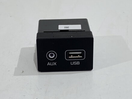 Zásuvka / uloženie USB Hyundai Kona (OS, OSE, OSI) 2017 - 2022 96120-J9500