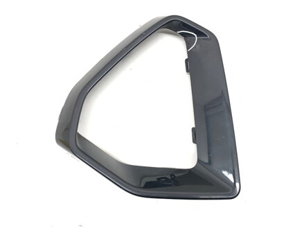 Mriežka nárazníka predná pravá Audi Q3 Sportback (F3N) 2019 - 2022 83A853054A