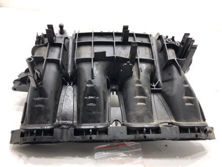 Sacie potrubie Audi Q3 Sportback (F3N) 2019 - 2022 05E129709H