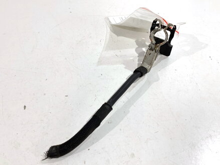 PÓL / svorka (BATÉRIE) plus Citroen C4 Cactus 2014 - 2022