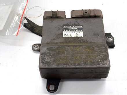 Modul vstrekovačov Toyota RAV 4 II (_A2_) 2000 - 2005 89871-20030