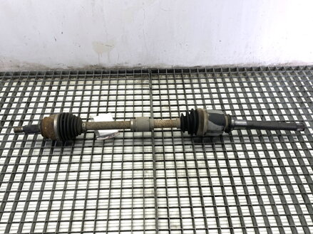 Poloos pravá predná Mitsubishi Outlander III (GG_W, GF_W, ZJ, ZL, ZK) 2010 - 2022 3815A306