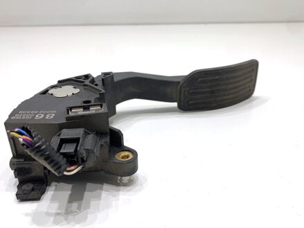 Plynový pedál Nissan Pulsar Liftback (C13) 2012 - 2022 180023RA0B