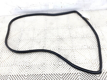 Tesnenie dverí zadné pravé KIA Sportage IV (QL, QLE) 2015 - 2022