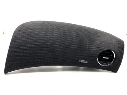 Mriežka ventilácie pravá predná Chevrolet Cruze (J300) 2009 - 2022 96829267