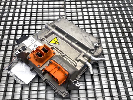 Inwenter konvertor / menič menič riadiaca jednotka Volvo S90 II (234) 2016 - 2022 32223646