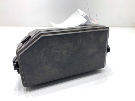 Poistková skrinka Honda Civic IX Sedan (FB) 2011 - 2022 TR0A012