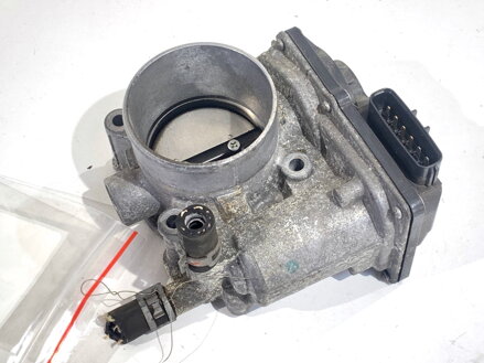 Škrtiaca klapka Toyota Corolla Sedan (_E21_) 2019 - 2022 22030-0T110