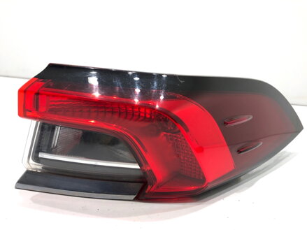 Svetlo pravé zadné Toyota Corolla Sedan (_E21_) 2019 - 2022 81550-02D10