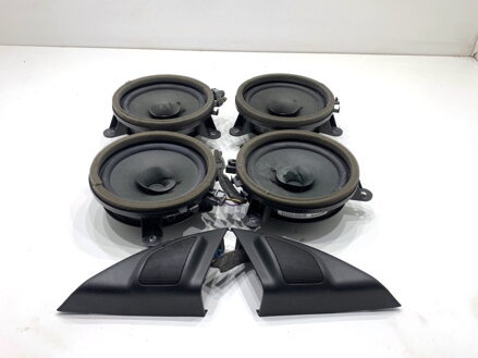 Reproduktory sada Volvo V70 III (135) 2007 - 2016 30657444 30781065