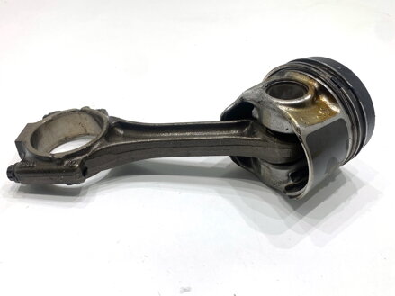 Piest S ojnicou Audi A3 Limousine (8VS, 8VM) 2013 - 2022 CRK