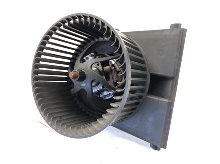 Ventilátor kúrenia Seat Leon (1M1) 1999 - 2006 1J1819021B