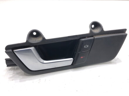 Kľučka vnútorná ľavá predná Audi A4 B6 (8E2) 2000 - 2005 8E1837019