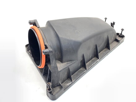 Veko / kryt filtra vzduchu Mercedes-benz Class A (W176) 2012 - 2018 A2700940004