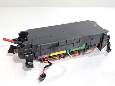 Poistková skrinka Mercedes-benz Class A (W176) 2012 - 2018 A2465400040