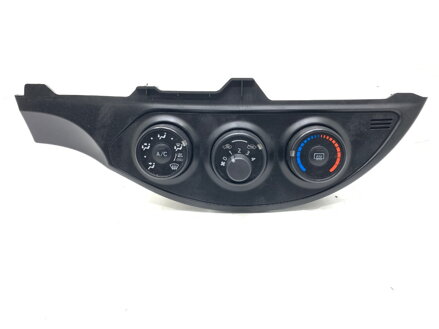 Panel ovládania ventilácie Toyota Yaris (_P13_) 2010 - 2022 55406-0D390