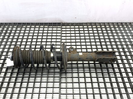 Tlmič pravý predný S pružinou Toyota Yaris (_P13_) 2010 - 2022