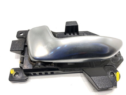 Kľučka vnútorná ľavá zadná KIA Carens IV 2013 - 2022 83613-RP000