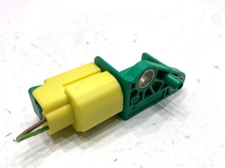 Snímač nárazu Audi A5 (8T3) 2007 - 2017 1K0909606C