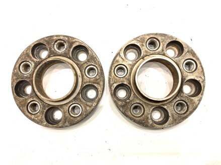 Podložky (ROZŠIROVACIE) 25MM Audi A5 (8T3) 2007 - 2017