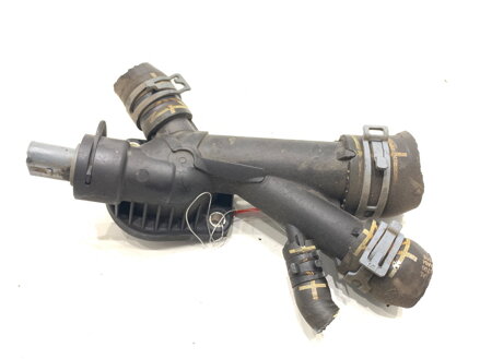 Nátrubok vody S czujnikem VW Tiguan (5N_) 2007 - 2018 03L121131AA