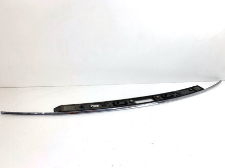 Lišta veka batožinového priestoru zadná Skoda Superb III Kombi (3V5) 2015 - 2022 3V9853098B