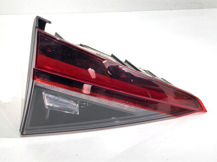 Svetlo ľavé zadné vnútorné Skoda Superb III Kombi (3V5) 2015 - 2022 3V9945307H