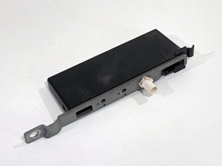 Anténa zosilňovač anténny Porsche Panamera (970) 2009 - 2017 97064710502