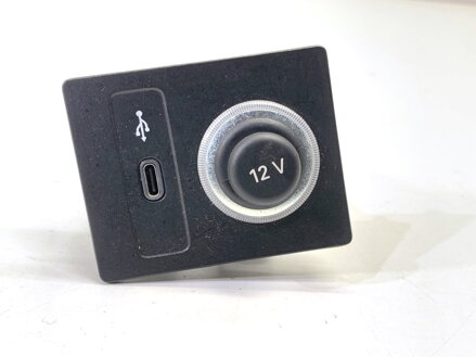 Zásuvka / uloženie USB Skoda Superb III Kombi (3V5) 2015 - 2022