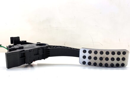 Plynový pedál Mercedes-benz Class A (W176) 2012 - 2018 A2463001604