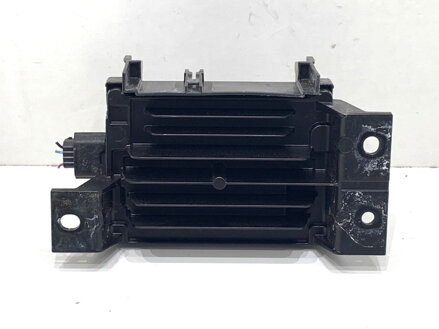 Relé rozdeľovač prúdu Nissan Qashqai III (J12) 2021 - 2022 243026UA0A