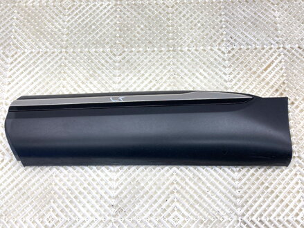 Lišta dverí ľavá zadná Renault Arkana I (LCM_) 2019 - 2022 828775575R