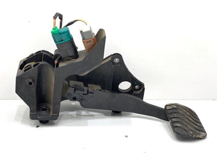 Pedál brzdy Renault Arkana I (LCM_) 2019 - 2022 180207059R