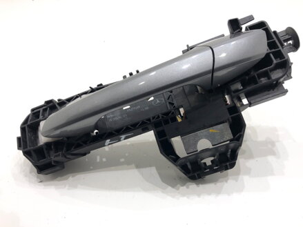 Kľučka vonkajšia ľavá zadná Mercedes-benz CLA Coupe (C117) 2013 - 2019 A2047602134