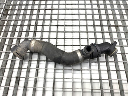 Potrubie vody Audi Q8 (4MN) 2018 - 2022 059121071DE