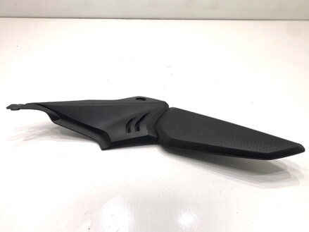 Deflektor kryt ľavý Honda CB650RA 83611-MKY-D500