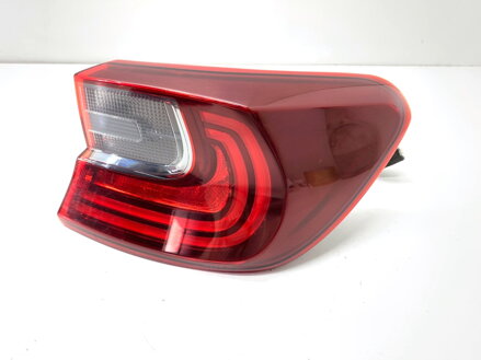 Svetlo pravé zadné KIA Ceed (CD) 2018 - 2022 92402-J70